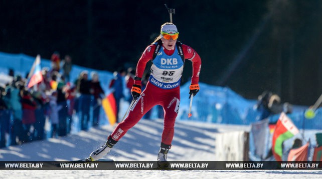 Домрачева заняла 27-е место в индивидуальной гонке на этапе Кубка мира по биатлону в Антхольце