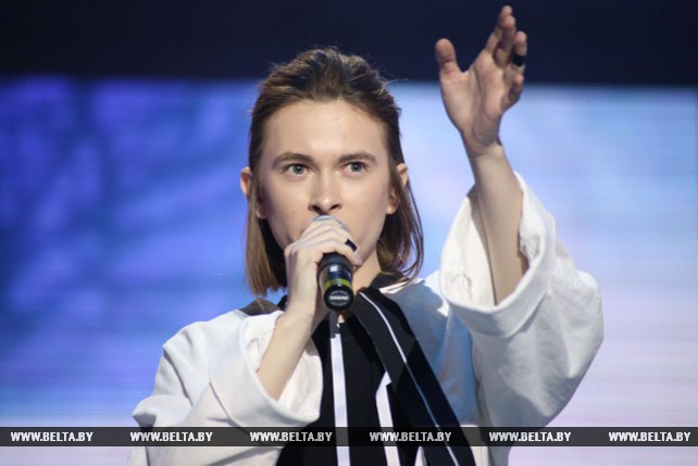 Белорус Егор Шаранков прошел в финал конкурса исполнителей эстрадной песни "Витебск-2017"
