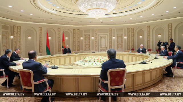 Президент Беларуси встретился с министрами иностранных дел государств - членов ОДКБ