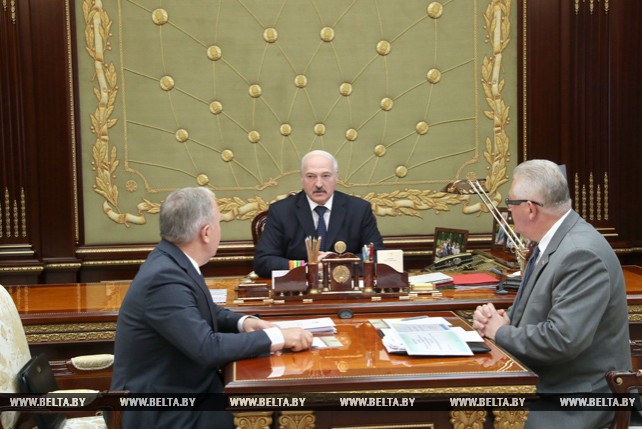 Лукашенко провел рабочую встречу по вопросам развития и совершенствования образовательной сферы в Беларуси с Василием Жарко и Игорем Карпенко