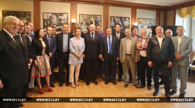 Лукашенко провел встречу с руководителями крупнейших российских СМИ в Клубе главных редакторов ТАСС