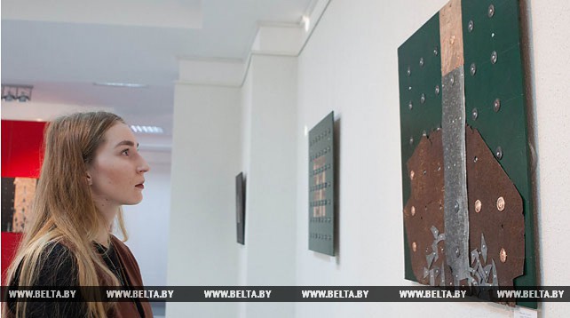 В Бресте открылась юбилейная выставка Николая Кузьмича