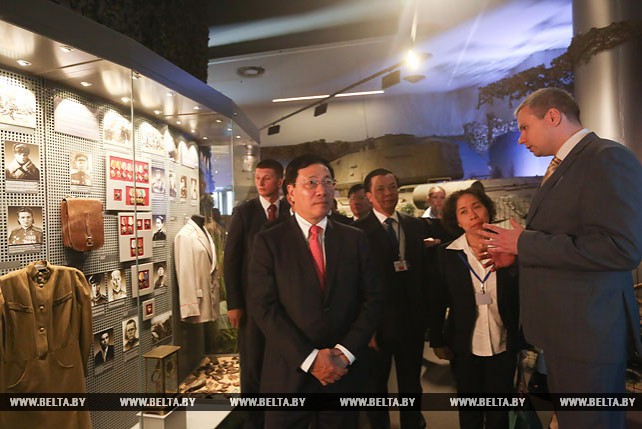Вьетнамская делегация посетила Белорусский музей истории Великой Отечественной войны
