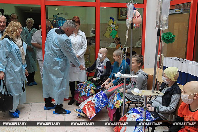 Маршал Сената Польши посетил ГУ "Республиканский научно-практический центр детской онкологии, гематологии и иммунологии"