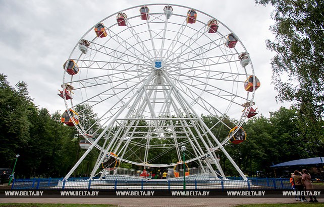 В Бресте открылось второе по величине в Беларуси колесо обозрения