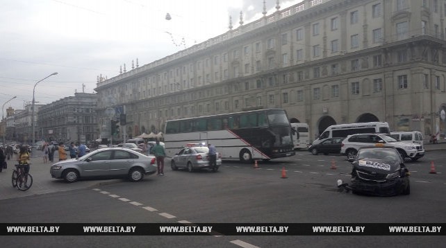 ДТП с участием такси произошло в центре Минска