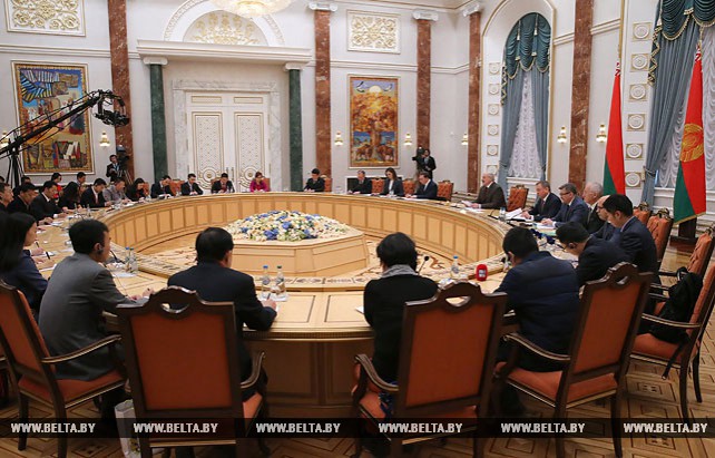 Лукашенко встретился с представителями китайских центральных и региональных СМИ