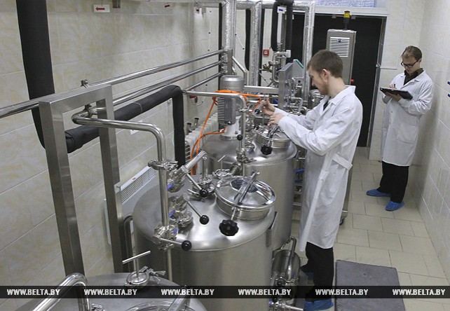 Экспериментальный участок по производству лактоферрина из молока трансгенных коз действует в НАН Беларуси