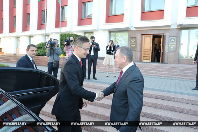 Макей встретился с министром иностранных дел и внешней торговли Венгрии