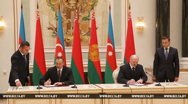 Совместную декларацию подписали Александр Лукашенко и Ильхам Алиев