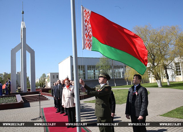 Торжественное мероприятие, посвященное Дню Государственного герба и Государственного флага, прошло в Витебске