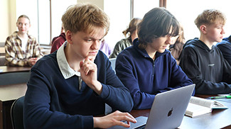 Поддержка одаренной и талантливой молодежи: создание благоприятных условий для успешной учебы и профессионального роста Поддержка одаренной и талантливой молодежи: создание благоприятных условий для успешной учебы и профессионального роста