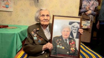 "Спасибо ему за память". 100-летняя Евгения Коновалова поблагодарила Лукашенко за внимание к ветеранам