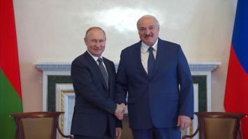 Встреча Лукашенко и Путина прошла в Константиновском дворце в Санкт-Петербурге