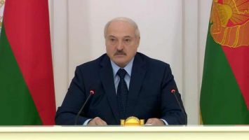 Лукашенко о второй волне коронавируса: общество должно осознавать свою ответственность