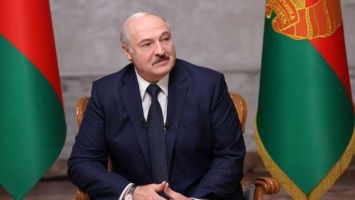 Лукашенко: в ближайшее время появятся предложения по реформе Конституции с учетом сегодняшнего времени