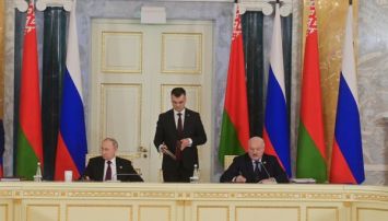 "Нас НЕ удалось поставить на колени!" // Лукашенко и Путин в Питере // ГЛАВНОЕ за неделю! 