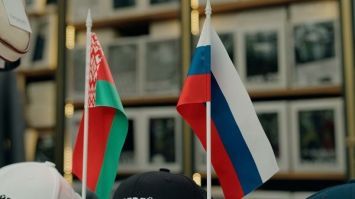 &quot;Просто моя душа танцует&quot;. Как проходят Дни Минска в Москве