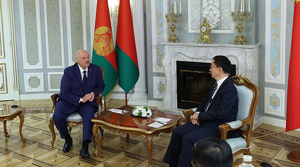 Лукашенко: ВСЁ зависит от желания нескольких человек! // Когда наступит мир? / Неделя. Главное