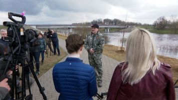 Лукашенко рассказал, почему приехал на субботник именно в Александрию на свою малую родину