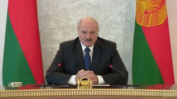 Лукашенко о президентских выборах: это будет точно летом, крайний срок - конец августа