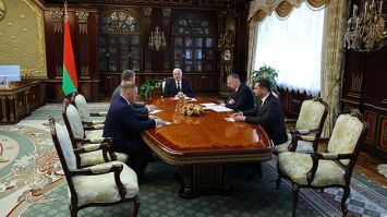 Лукашенко: Голова не закружится от таких взлётов? // Кадры, задачи для военных и Шри-Ланка