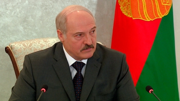 Лукашенко: никаких воевавших в Украине боевиков в Беларуси быть не должно