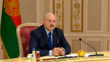 Лукашенко: Украина должна быть единой и неделимой