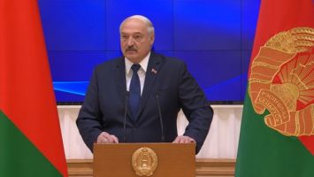 Лукашенко: Беларусь настроена на конструктивное взаимодействие с Россией, но на равноправных началах