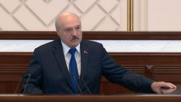 Лукашенко о реакции на инцидент с госфлагом в Риге: такие моменты возбуждают в нас чувство патриотизма