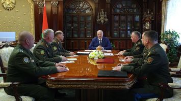 Лукашенко про атаку в Брянске: Это УКРАИНСКИЙ беспилотник! | ГЛАВНОЕ за неделю: хоккей и корова Муся