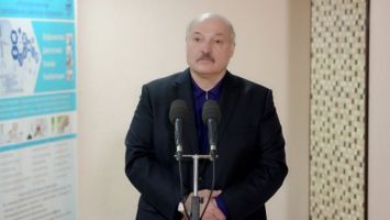 Лукашенко пообещал помочь в пересмотре условий целевой подготовки медиков