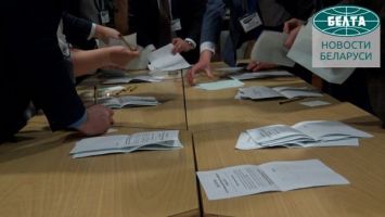 Подсчет голосов на участке №70 в Минске