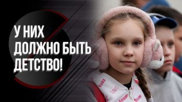 "Там и записочка: Держитесь, родненькие!" | Фонд Талая: кто и как помогает детям Донецка?