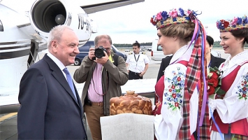 Президент Молдовы прибыл с официальным визитом в Беларусь