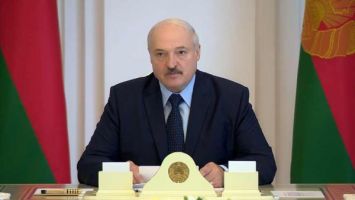 Лукашенко поручил дать оценку законности инициатив об альтернативном подсчете голосов на выборах