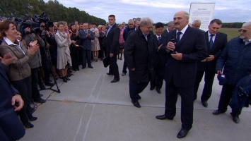 Лукашенко: в Беларуси никому не удастся погреть руки на госсобственности
