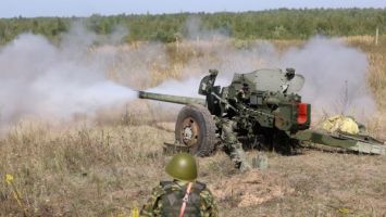 Территориальные войска Минска провели стрельбы из противотанковых пушек МТ-12