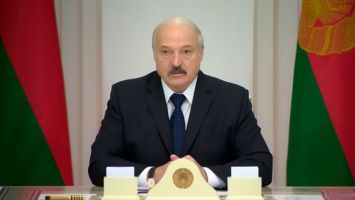 "Нас ожидают еще более сложные вещи" - Лукашенко предупреждает о нарастании угроз в белорусском медиаполе