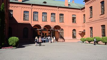 Выставка, посвященная истории избирательного права, открылась в БГУ