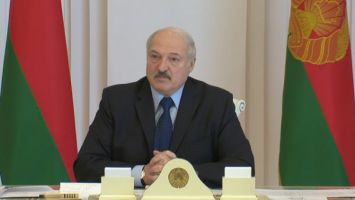 Лукашенко: средств защиты и лекарств в Беларуси хватает