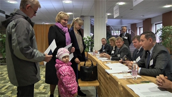Голосование на выборах Президента Беларуси стартовало на избирательных участках
