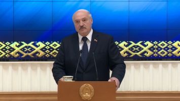 Лукашенко рассказал подробности об отъезде Тихановской в Литву