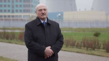 Лукашенко: мы примем новую Конституцию, но без всякой ломки и катастроф