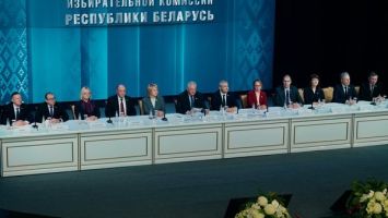 ЦИК: Лукашенко побеждает на выборах Президента Беларуси, набрав 5 136 293 голоса избирателей