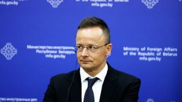 Глава МИД Венгрии назвал ошибочной санкционную политику Запада