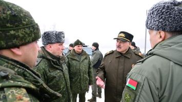 Лукашенко: ЧЕГО вы хотите? Что надо? // Проверка боеготовности ВС, свои боеприпасы и наука