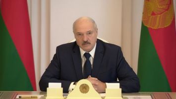 Лукашенко ставит задачу максимально снизить зависимость Беларуси от нефтяных игр крупных держав