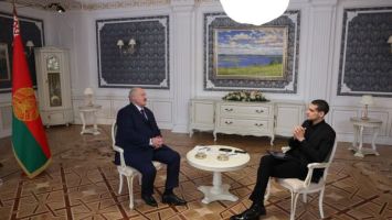 "Я помню! Крепкий мужик был!" // На что обижается Зеленский? | Интервью блогеру, картошка и цены