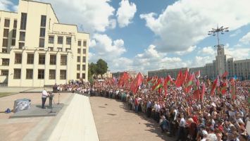 Выступление Александра Лукашенко в Минске на митинге за сохранение спокойствия, мира и безопасности в Беларуси